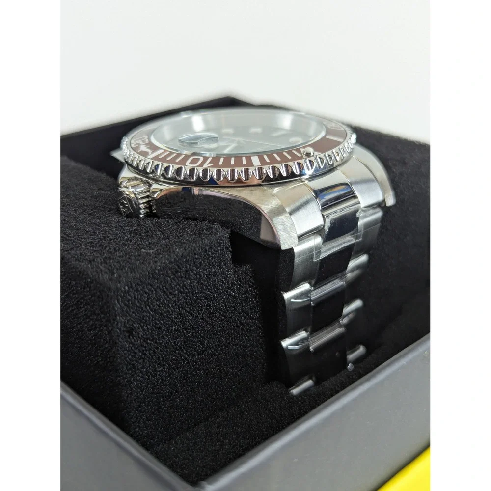 Invicta pro diver